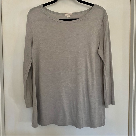 Gap 3/4 length sleeves top - Picture 1 of 4